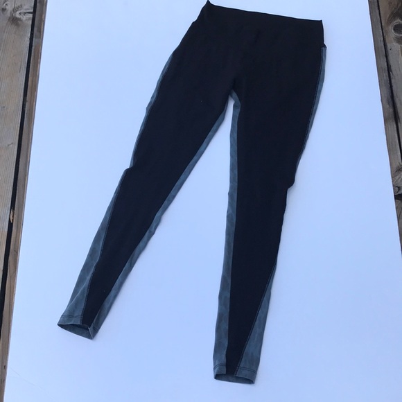 Monrow athletic leggings - Picture 2 of 3